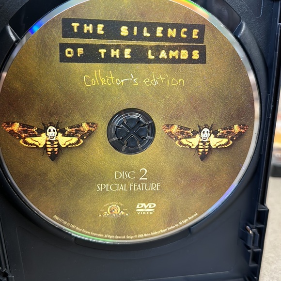 Silence of the Lambs - Picture 7 of 7